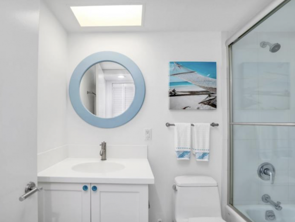 6th floor views Gulf Front of Vanderbilt Beach 3 month rental